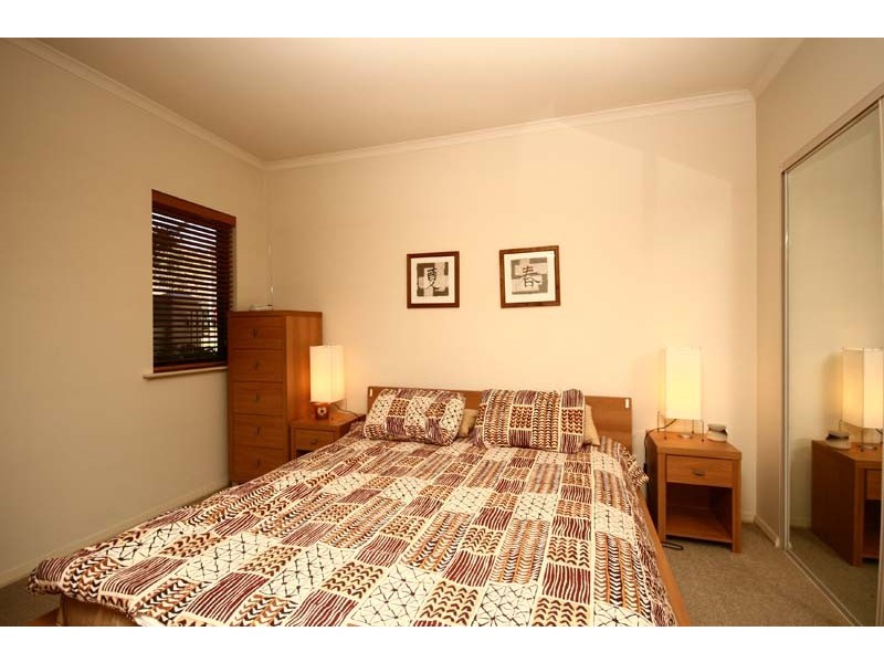 1/16 Kings Park Road, West Perth WA 6005