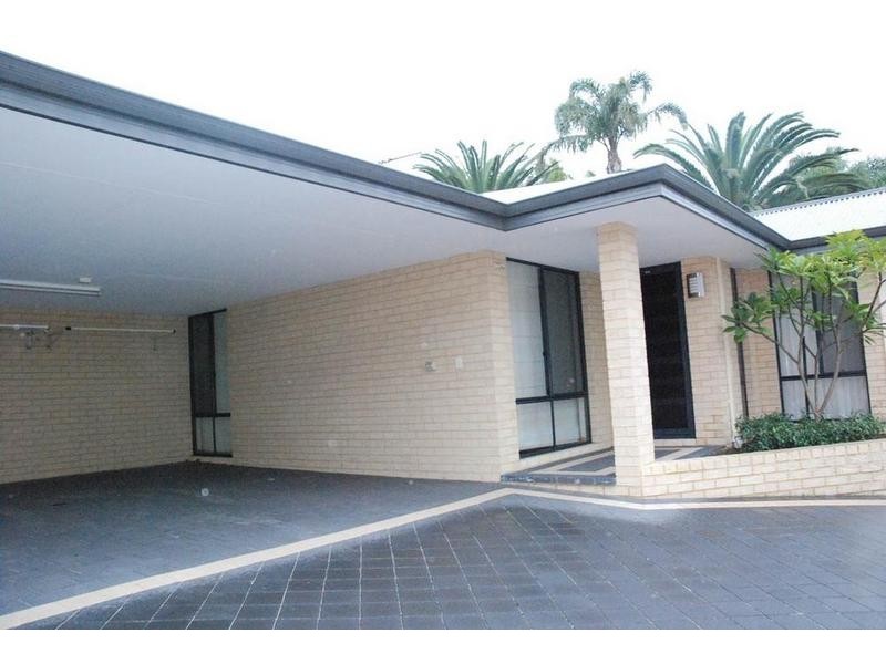 16a Caple Street, Willagee WA 6156