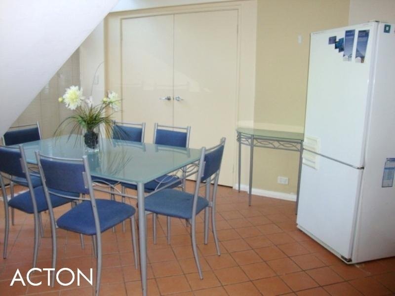 2/2 Court Place, Subiaco WA 6008