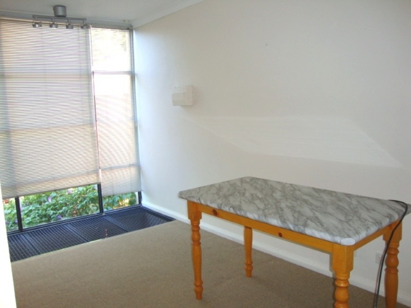 2/2 Court Place, Subiaco WA 6008