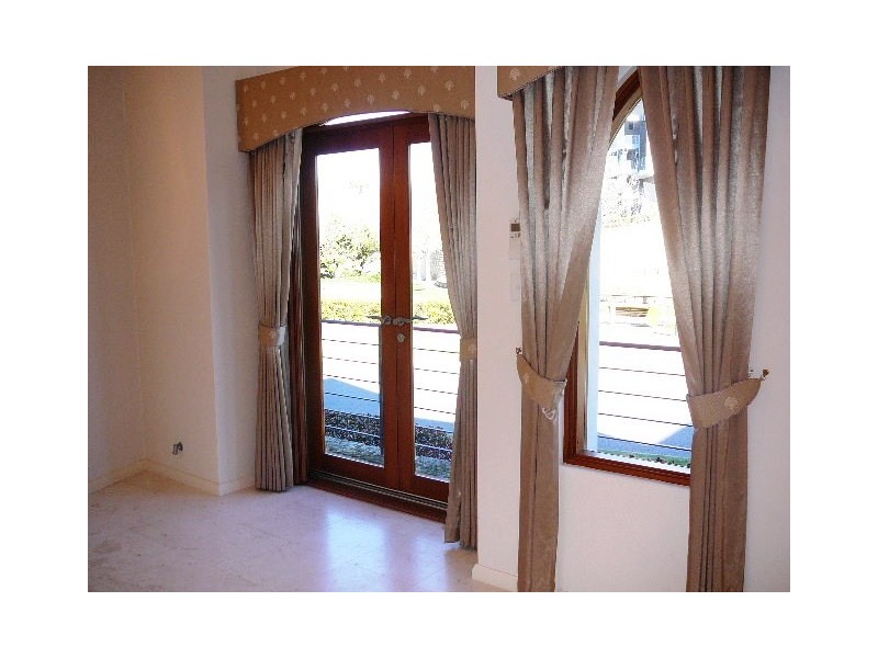 14 Mere View Way, Subiaco WA 6008