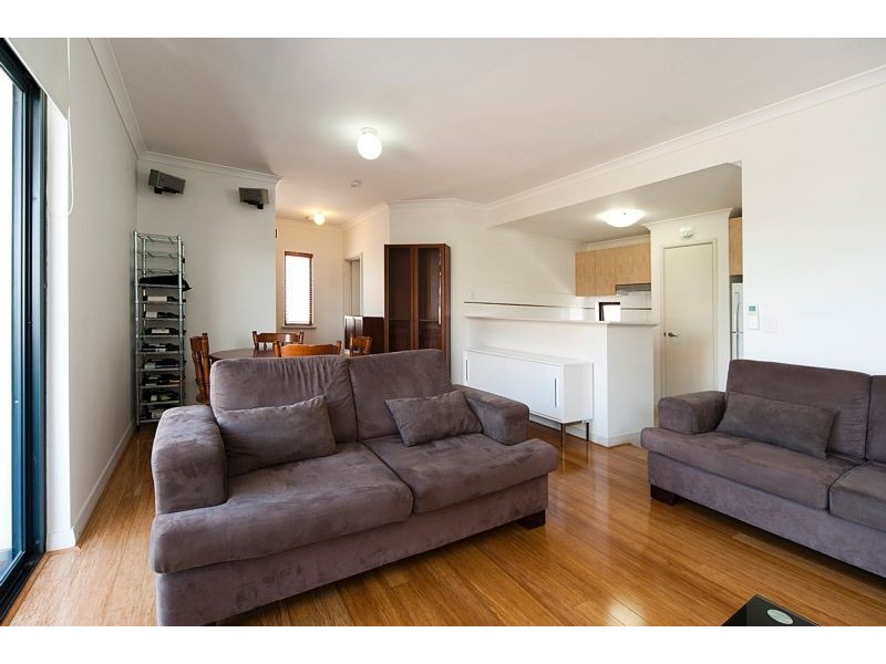 2/360 Cambridge Street, Wembley WA 6014