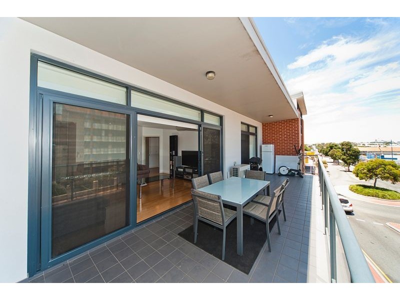 2/360 Cambridge Street, Wembley WA 6014
