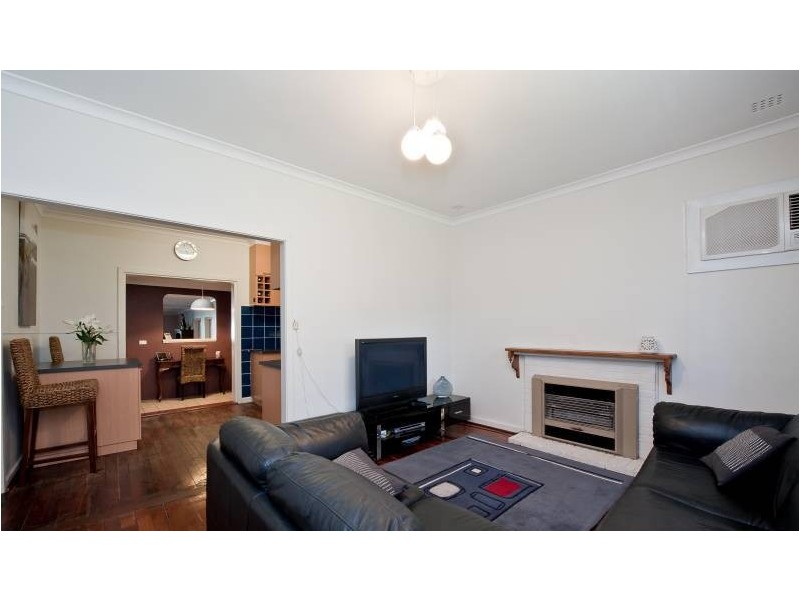 4 Irwin Road, Embleton WA 6062