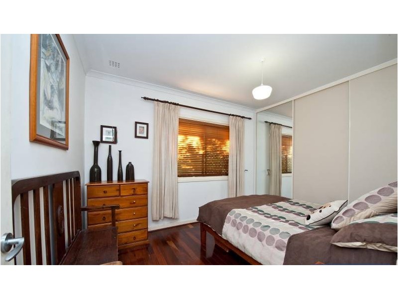 4 Irwin Road, Embleton WA 6062