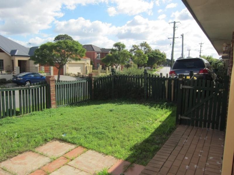 9 Tranby Road, Maylands WA 6051