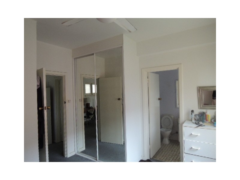 9/126 Terrace Road, Perth WA 6000