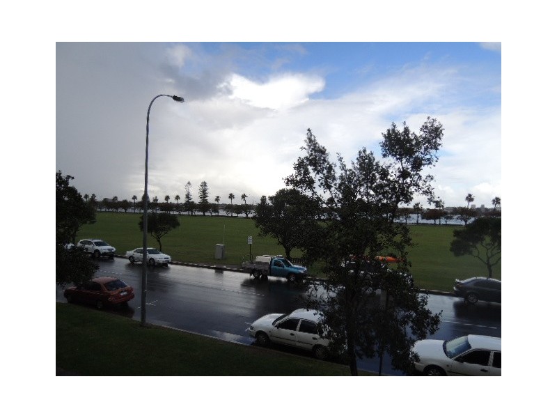 9/126 Terrace Road, Perth WA 6000