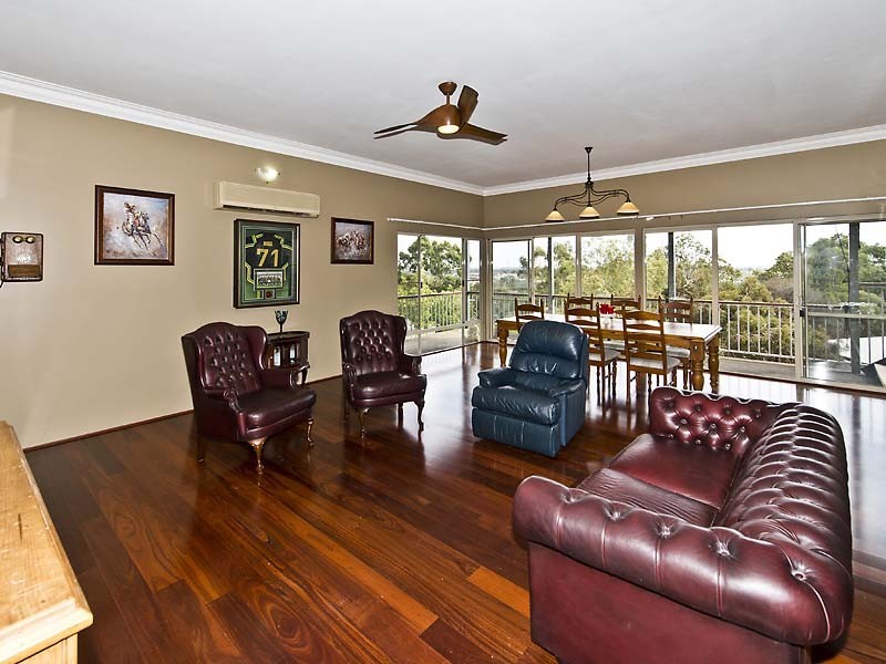 23 Lowannaa Road, Martin WA 6110