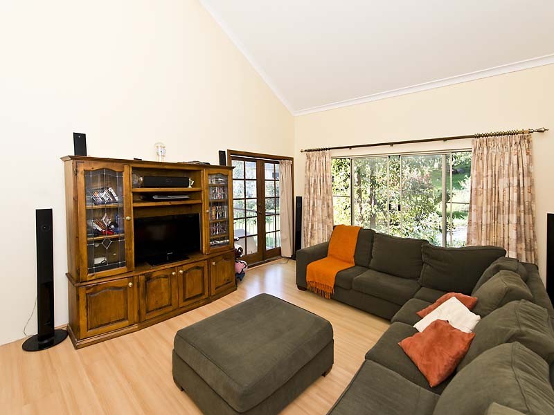 23 Lowannaa Road, Martin WA 6110