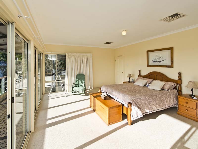 23 Lowannaa Road, Martin WA 6110