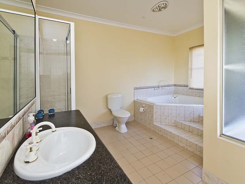 23 Lowannaa Road, Martin WA 6110