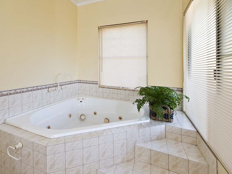 23 Lowannaa Road, Martin WA 6110