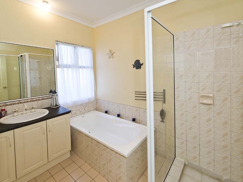 23 Lowannaa Road, Martin WA 6110