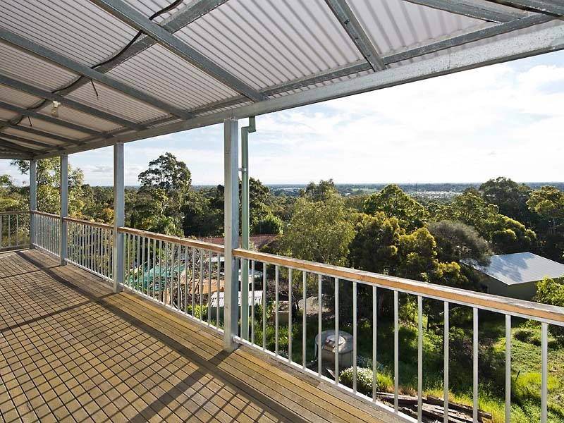 23 Lowannaa Road, Martin WA 6110