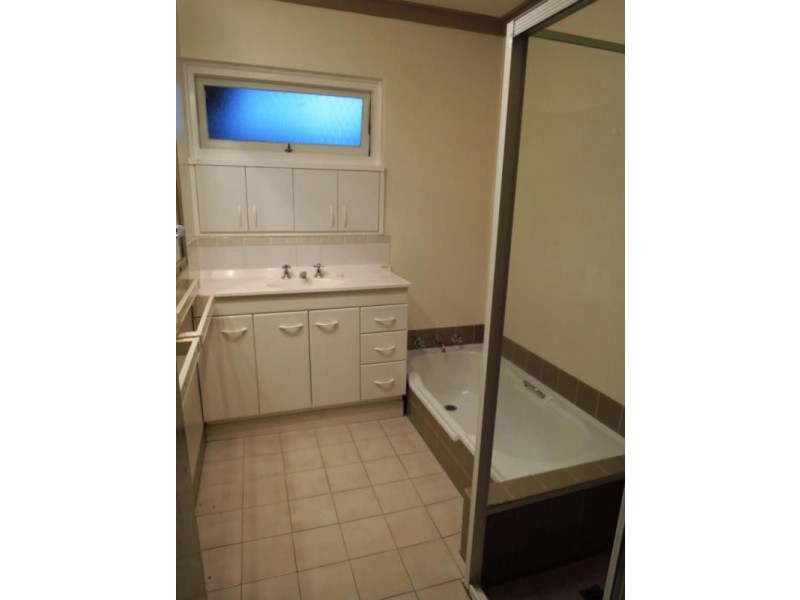 Front/House 16 Caple Street, Willagee WA 6156