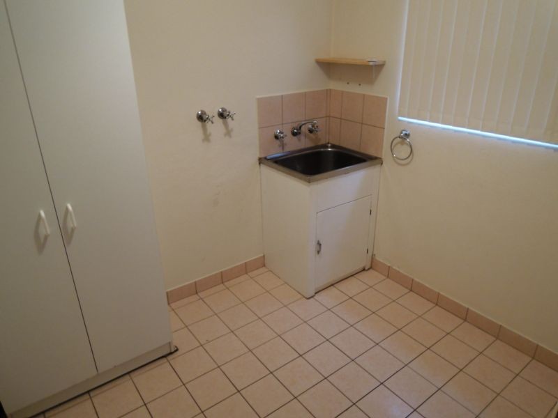 Front/House 16 Caple Street, Willagee WA 6156