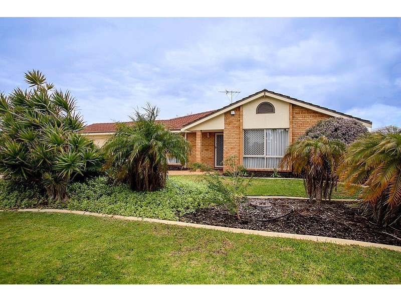 9 Hazlett Place, Waikiki WA 6169