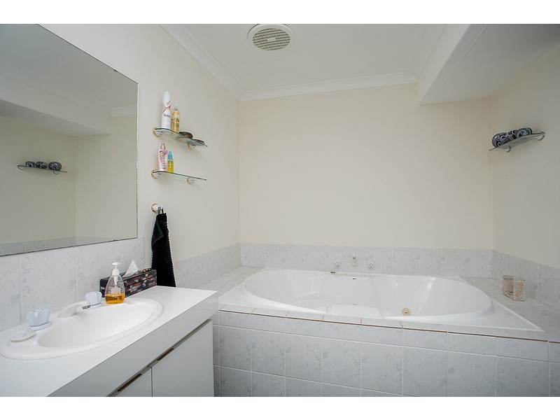 9 Hazlett Place, Waikiki WA 6169