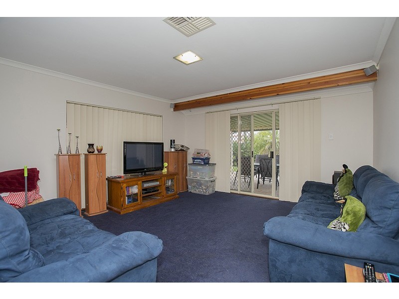 9 Hazlett Place, Waikiki WA 6169