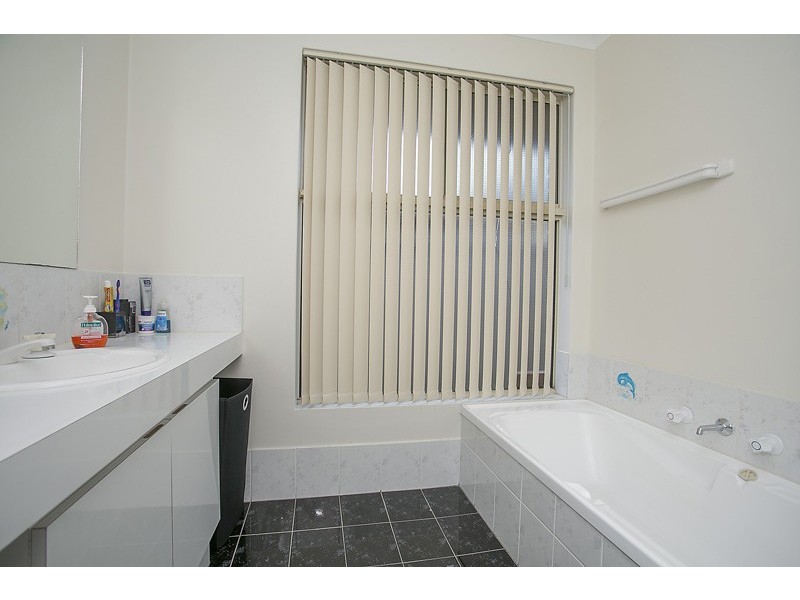 9 Hazlett Place, Waikiki WA 6169
