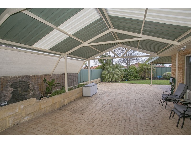 9 Hazlett Place, Waikiki WA 6169