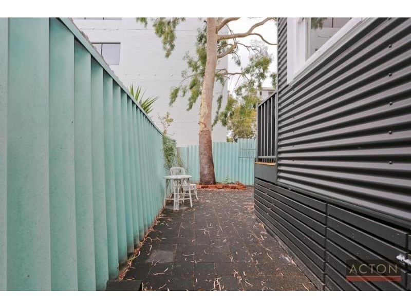 8 Lawrence Avenue, West Perth WA 6005