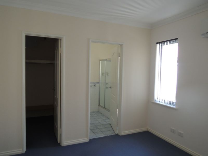 16 Santarosa Way, Stirling WA 6021