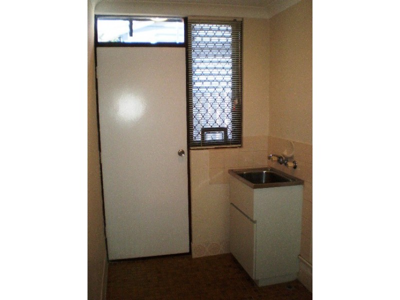 4/4 Violet Grove, Shenton Park WA 6008