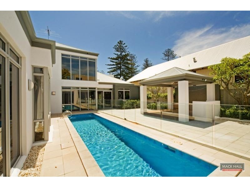 42 Broome Street, Cottesloe WA 6011