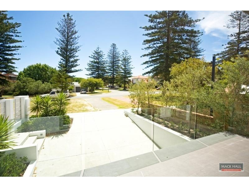 42 Broome Street, Cottesloe WA 6011