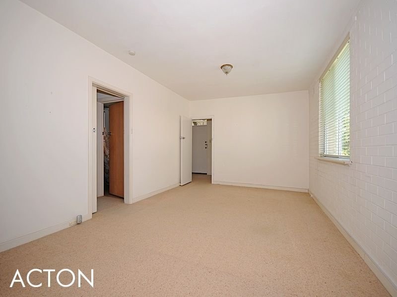 9/18 The Avenue, Crawley WA 6009