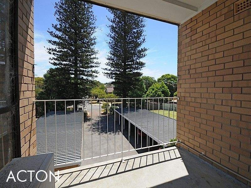 9/18 The Avenue, Crawley WA 6009