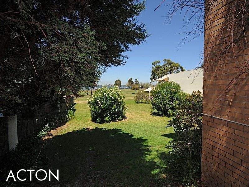 9/18 The Avenue, Crawley WA 6009