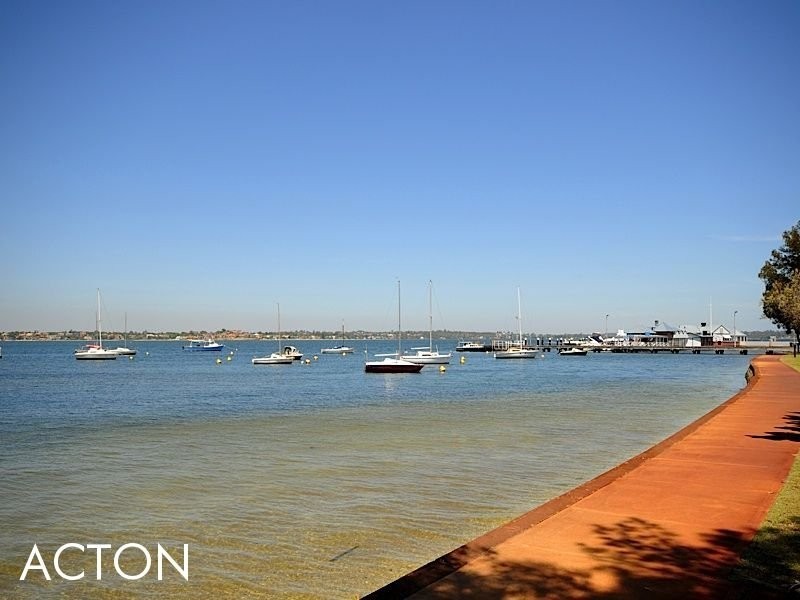 9/18 The Avenue, Crawley WA 6009