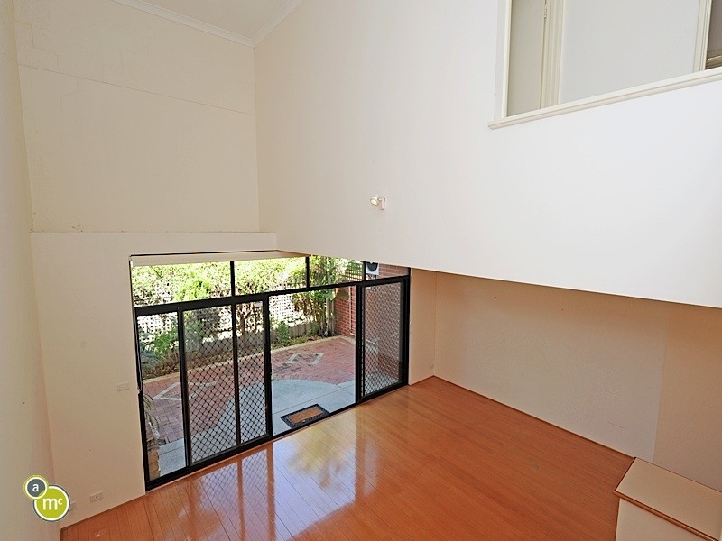8/2 St Leonards Street, Mosman Park WA 6012