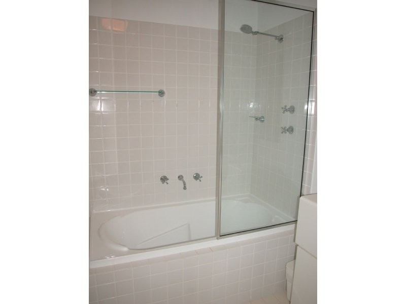 21/8 Bay Road, Claremont WA 6010