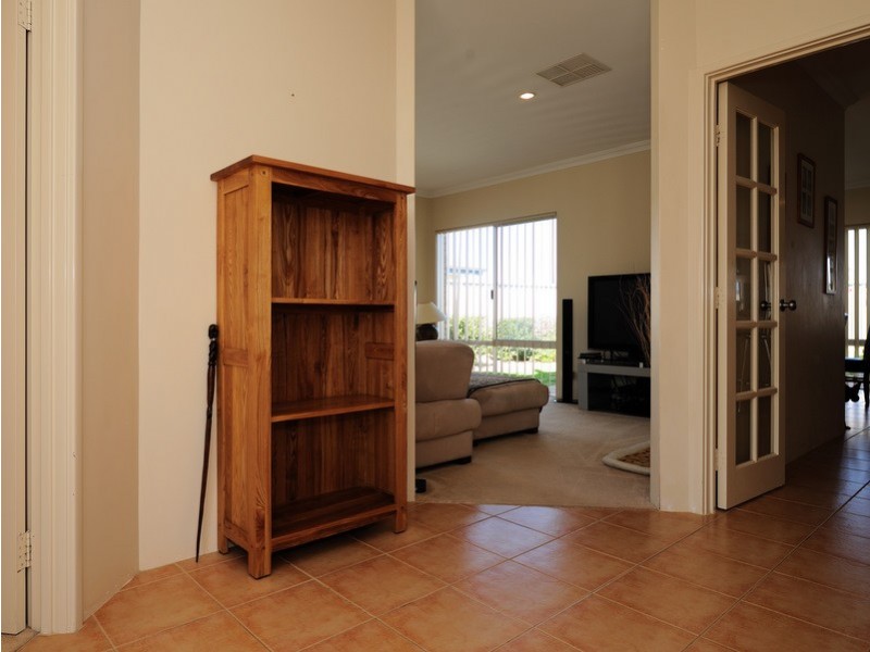 25 Kilbourne Avenue, Quinns Rocks WA 6030