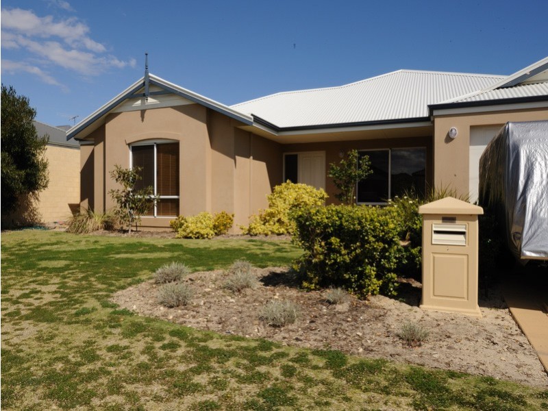 25 Kilbourne Avenue, Quinns Rocks WA 6030