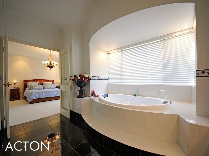 46 Gallop Road, Dalkeith WA 6009