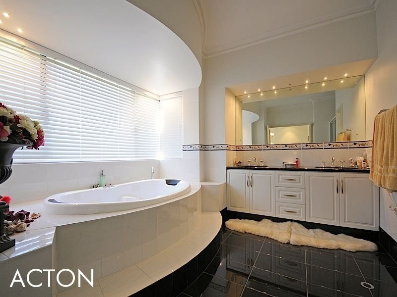 46 Gallop Road, Dalkeith WA 6009