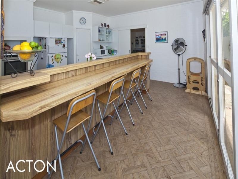 10 Joyce Street, Dalkeith WA 6009