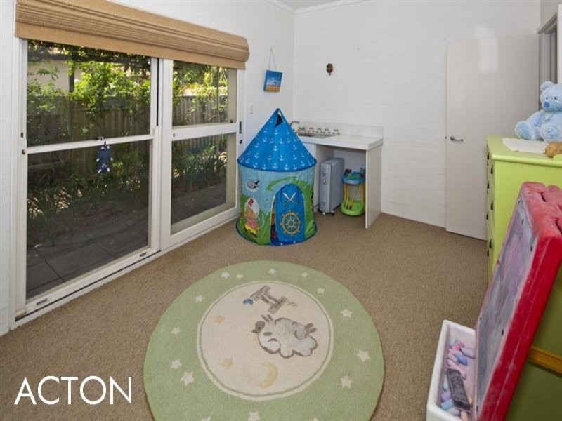 10 Joyce Street, Dalkeith WA 6009