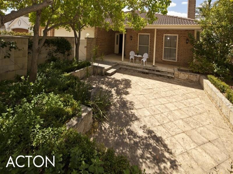 10 Joyce Street, Dalkeith WA 6009