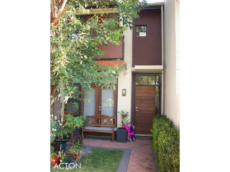 19/2 Quintillian Road, Mount Claremont WA 6010