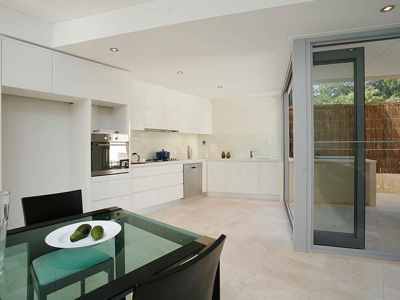 2B Queenslea Drive, Claremont WA 6010