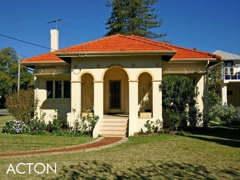 10 Carrington Street, Nedlands WA 6009