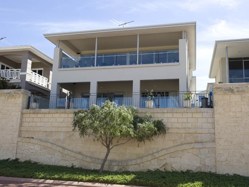 10 Derry Lane, Mosman Park WA 6012