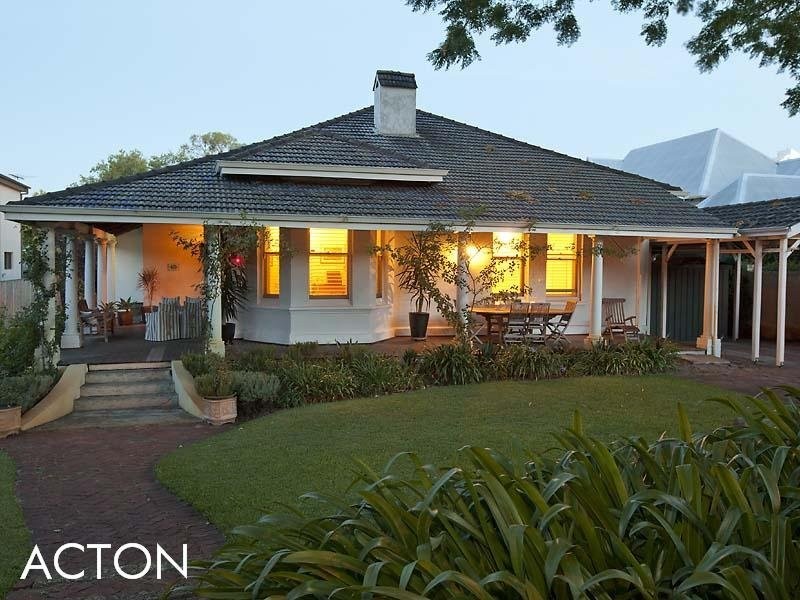 20 Freshwater Parade, Claremont WA 6010