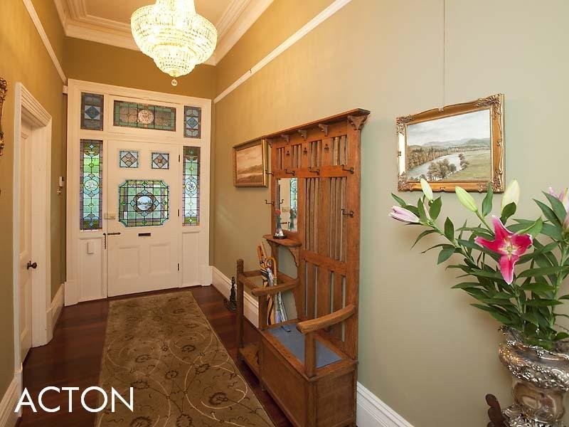 20 Freshwater Parade, Claremont WA 6010